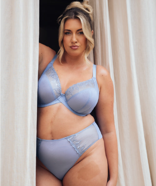  - Curvy Kate