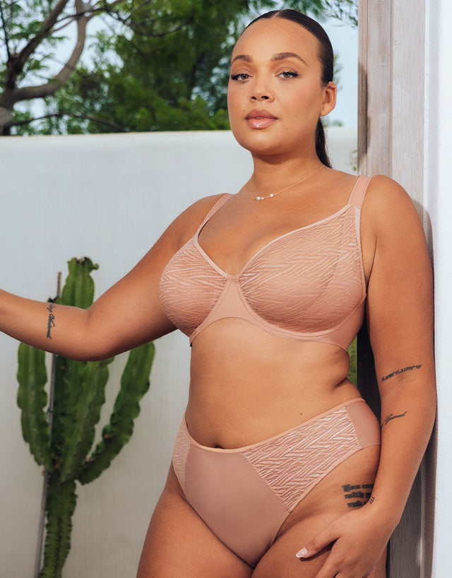 Curvy Kate Smoothie Lace Brazilian Brief Latte