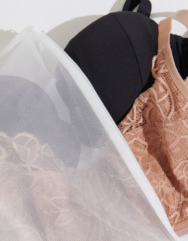 Curvy Kate Square Washbag White